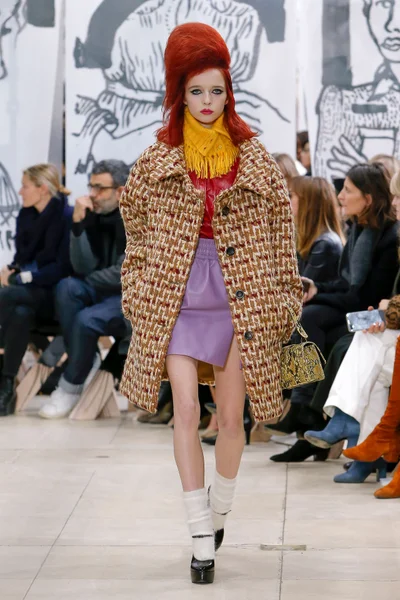 Look 13